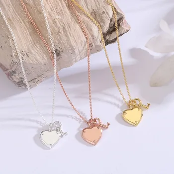 2023 Новое Маленькое ожерелье в форме сердца с подвеской в виде ключа, Женское ожерелье, Роскошные модные украшения для вечеринок